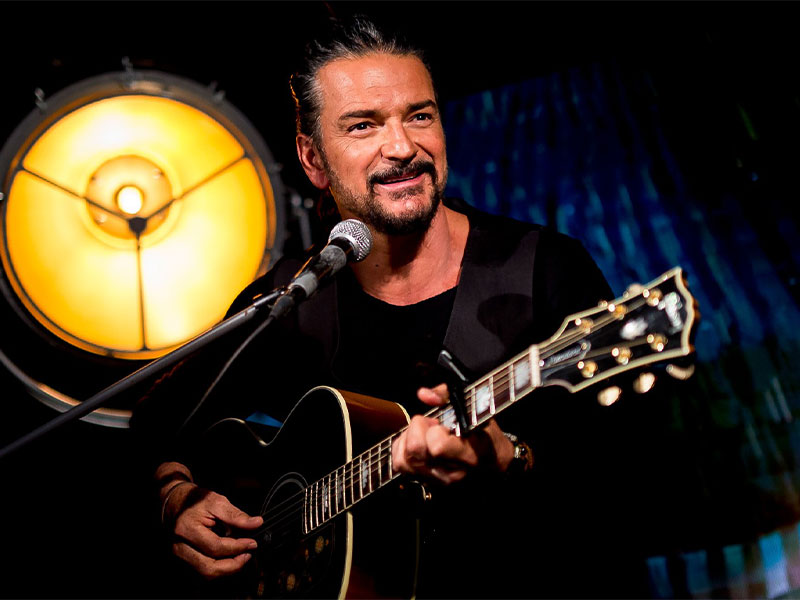 Ricardo Arjona at Verizon Theatre at Grand Prairie